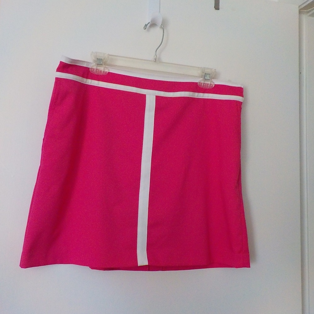 IZOD Golf Fuchsia Skort NWOT